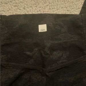 Vuori Black Camo Leggings